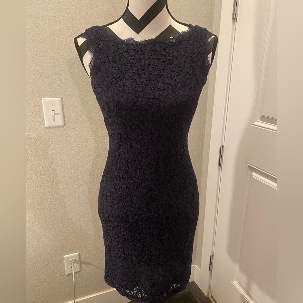 Adrianna Papell navy lace mini size 4